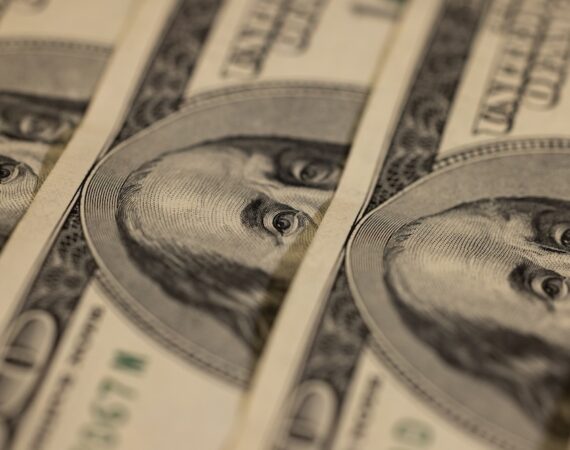 photo 1636115837651 6f2a5c7ef01a