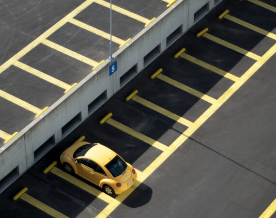 車貸利率調整方式比較:固定利率 vs 浮動利率 6 photo 1470224114660 3f6686c562eb