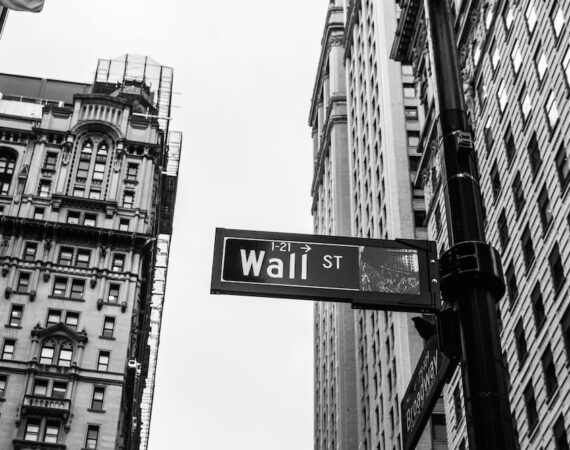 photo 1483129804960 cb1964499894