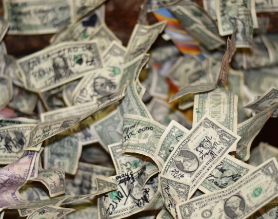 車貸還款方式指南:快速選擇最佳的還款途徑 4 photo 1506023578262 50650ae64bc8