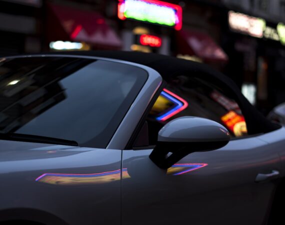 photo 1536058314415 35dff709a44a