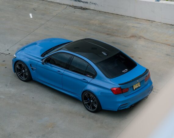 photo 1582734804288 bd722a70f914