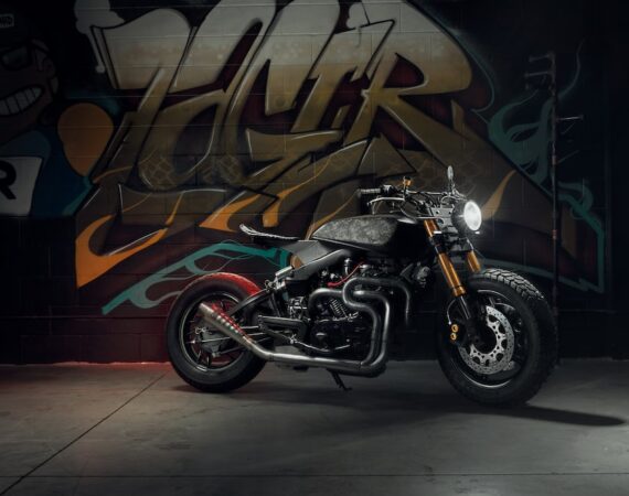 photo 1626931609469 383e0f6b3f8c