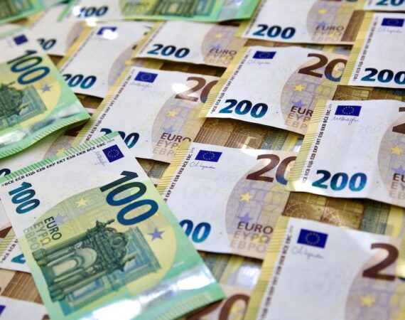 photo 1651259129031 44115ab04994