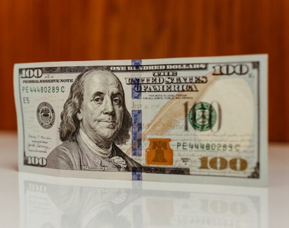 photo 1671469900293 fe3936a3b609