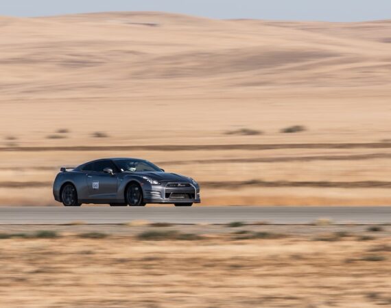 photo 1516711711315 a8f3875eb838