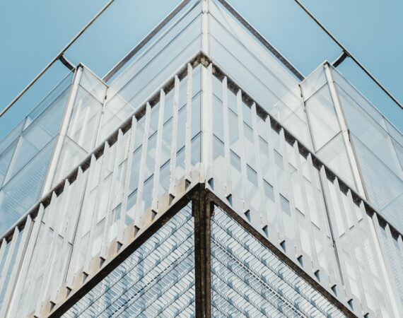 photo 1522049706244 89c107bbc968