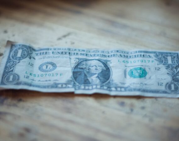 photo 1533274145039 f05a6d5713f3