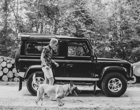 photo 1529259870271 c8057d62f097