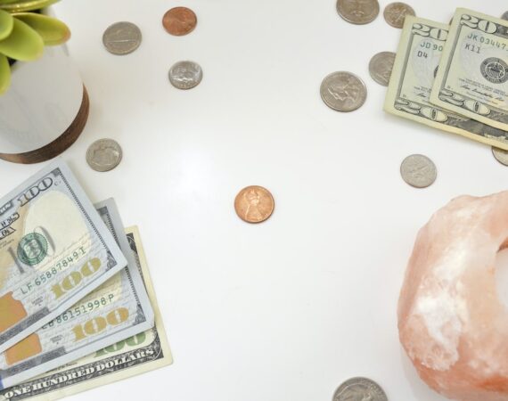 photo 1547341104 f79a529d0040