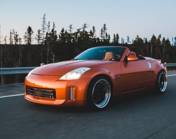 photo 1597985933884 935f8e841812