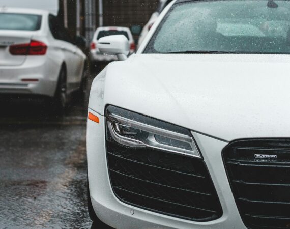 汽車貸款前期費用大揭秘:你不能不知道的關鍵點 4 photo 1602174767804 4a283613cf1e