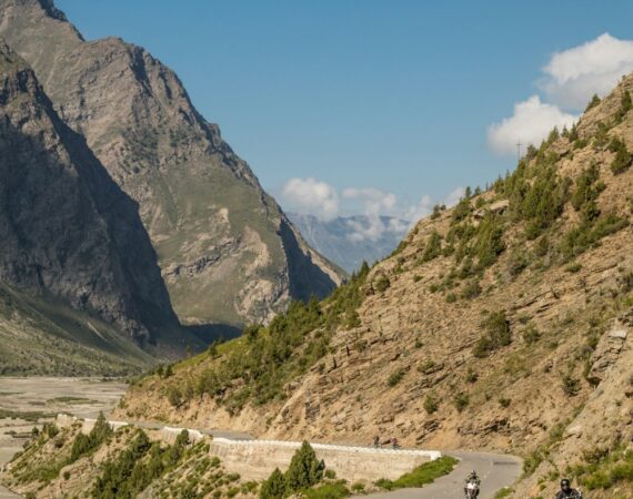 photo 1550149550 17eb4bce5f0d