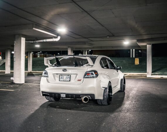 photo 1598248800688 177d1030ba20