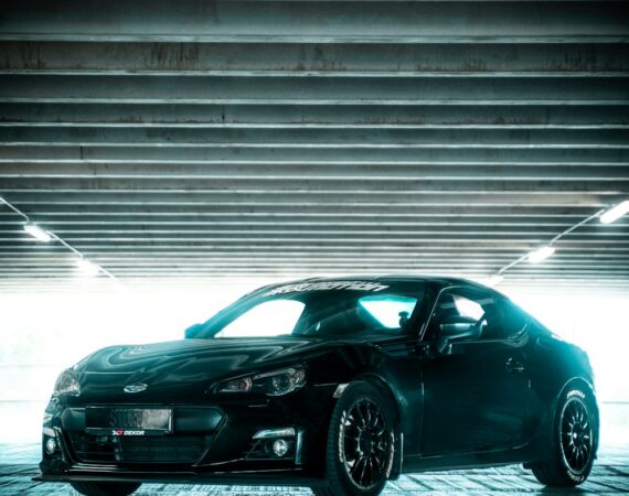 photo 1613466778039 08bd140c5a9e