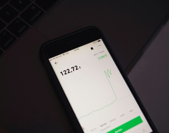 photo 1618162773067 47314b48735d