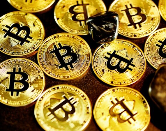 photo 1620266930973 d246429ce4cd