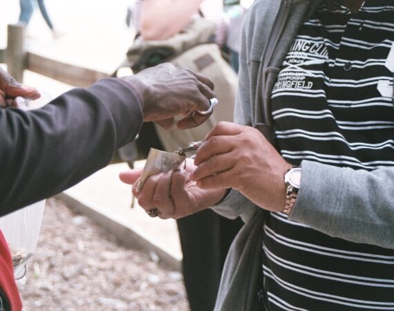 photo 1553003337 4907880f23a7