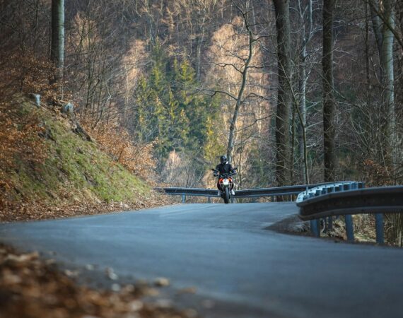 機車二手貸款金額不可不知:最佳還款期限與利率解析 8 photo 1624535669433 37e9dad84738