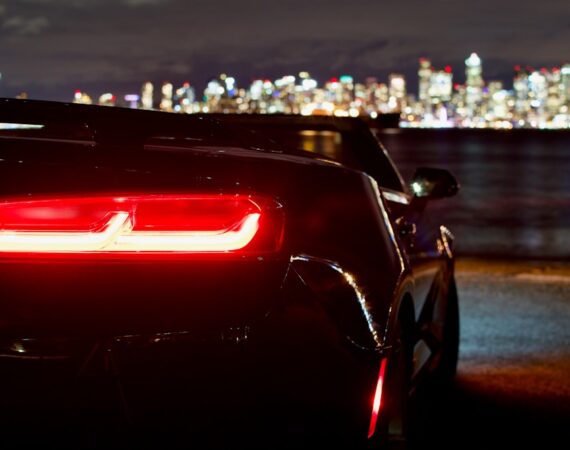 photo 1523729081326 a85565e57e4e