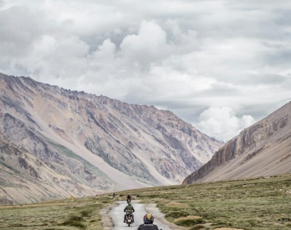 photo 1550149550 33b46c745e03