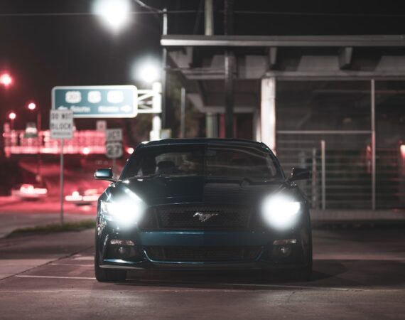 photo 1579494195244 92a3808d0b8b