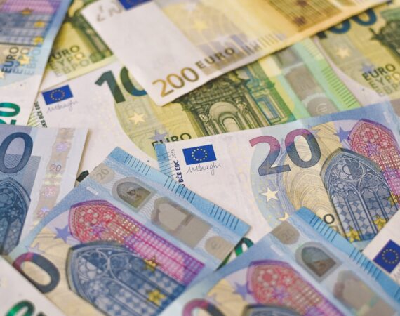 汽車貸款期限選擇指南:如何在不同選項中作出正確決策 9 photo 1621378864046 0122e4a415a5